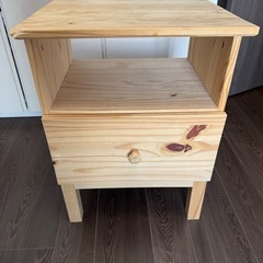 【譲ります】IKEA 引き出し付き収納棚（大きな傷あり） の画像