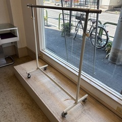 業務用ハンガーラック　白