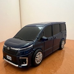 ヴォクシー80系  前期型 プルバック式ミニカー