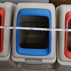 分別ゴミ箱　3個セット　1200円の画像