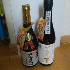 日本酒とウイスキーの画像