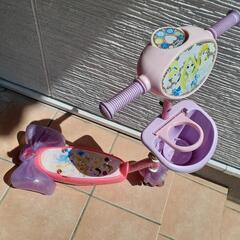 ディズニープリンセス　スクーター？