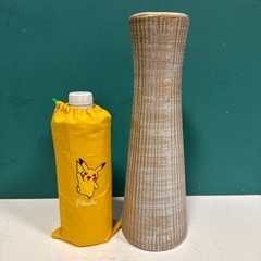 フラワーベース 花瓶 陶器製の画像