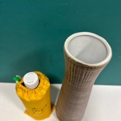 フラワーベース 花瓶 陶器製の画像