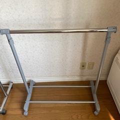 ハンガーラック