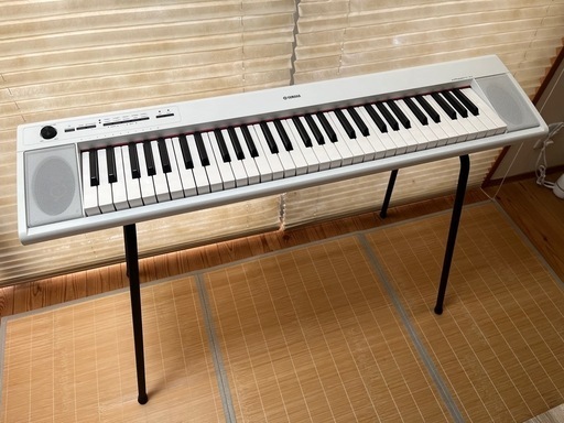 ヤマハ NP-12 Piaggero電子ピアノピアノ台とチェアのオマケ付き！