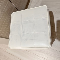 無料 収納チェアの画像