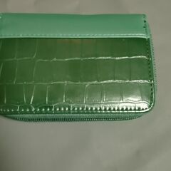 LUCIANO VALENTINO 二つ折り財布 【未使用品又はそれに近い美品】の画像