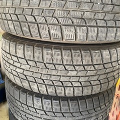 スタッドレスタイヤ　195/65R15 4本セット