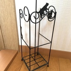 トイレットペーパーホルダー　黒猫　インテリア　可愛い　トイレ　収納