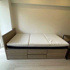 ニトリ新品　収納付シングルベッド未使用品マットレス2枚付