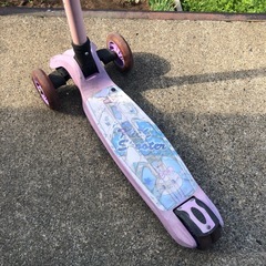 車輪が光る☆USAMOMOキックスケーターの画像