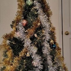 クリスマスツリー＋装飾＋電飾 台座込みで約180cmの画像