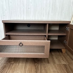 テレビボードの画像