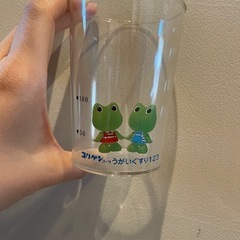 コルゲンコーワ　コップ