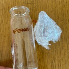 新生児用哺乳瓶の画像