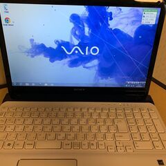 ノートパソコン　sony vaio SVE15117FJWの画像