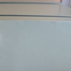 IKEA MALM ナイトスタンド（グリーン）の画像