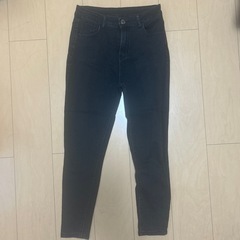 黒ジーンズ スキニー