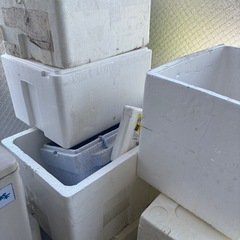 【発泡スチロール箱 まとめてお譲りします】の画像