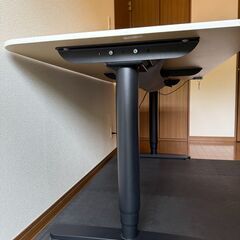 【IKEA/イケア】BEKANT ベカント 電動昇降式 160x80の画像