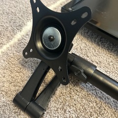 もにたーとモニターアーム取引お話し中
の画像