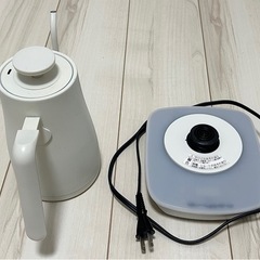 [山善] 電気ケトル 電気ポット ホワイト YKG-C800(W)の画像