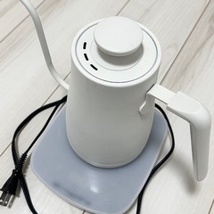 [山善] 電気ケトル 電気ポット ホワイト YKG-C800(W)の画像