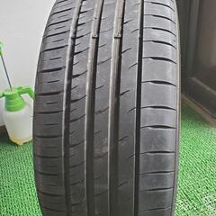 225/40R18 1本のみ 夏タイヤ 予備にどうぞ 6分山 2021年製の画像