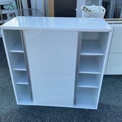 収納棚
