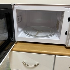 電子レンジ温まらないです。無料で差し上げます ご自分で修理されて使いたい方どうぞよろしくお願いします　　の画像