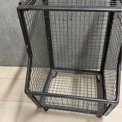 ブックスタンド　インダストリアルの画像