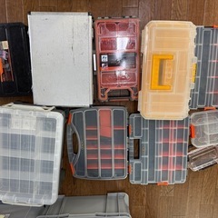 引き取り限定　工具箱 10点セット　中古品　パーツボックス　模型パーツ　収納ケース 　アルミツールケース　の画像