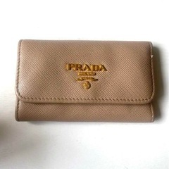 PRADAキーケース