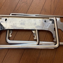 TOYOTAナンバーフレーム3枚