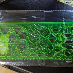 多機能/お絵かき定規2点セット（新品）グリーンの画像