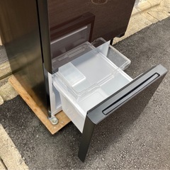 Hisense 154L冷蔵庫　HR-G1501の画像