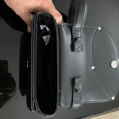 DIESELレザークロスボディバッグの画像