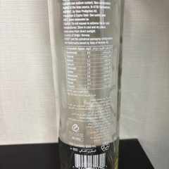 【希少品】VOSS ミネラルウォーター 800ml カタール限定品の画像