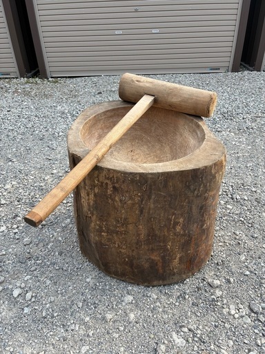 チャンス！恵庭札幌無料配送！貴重！70年以上前の臼と杵