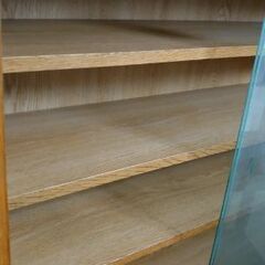 ■10段ガラス戸棚　高さ180cmの画像