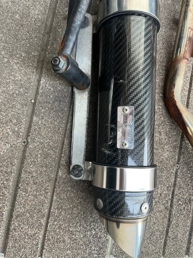 v125   マフラー　ベリアルgpトルネード