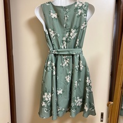 dazzlin グリーン花柄ワンピースの画像