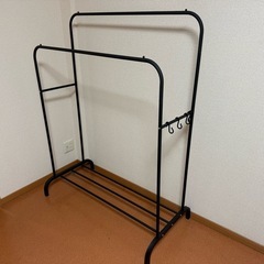 ※急募 服のラック
