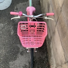 ハローキティ 子供用自転車 ピンクの画像