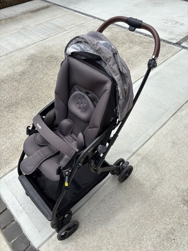 アップリカ    ベビーカー