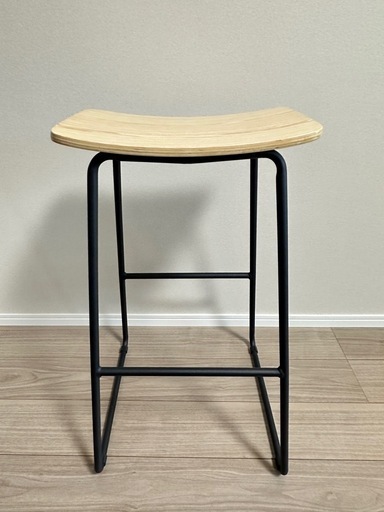 スツール2脚（W43.5×D42×H74cm）