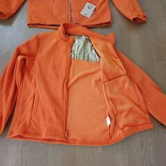 【新品】2 in 1 ジャケット Mサイズ アウトドアの画像
