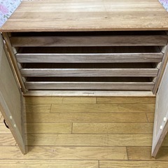 桐の衣装箱　着物ケース　衣装ケース　タンス　箪笥の画像