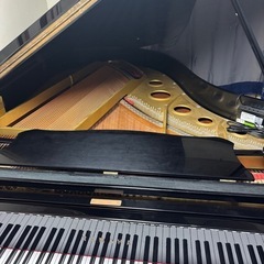 YAMAHAグランドピアノ　C 3の画像